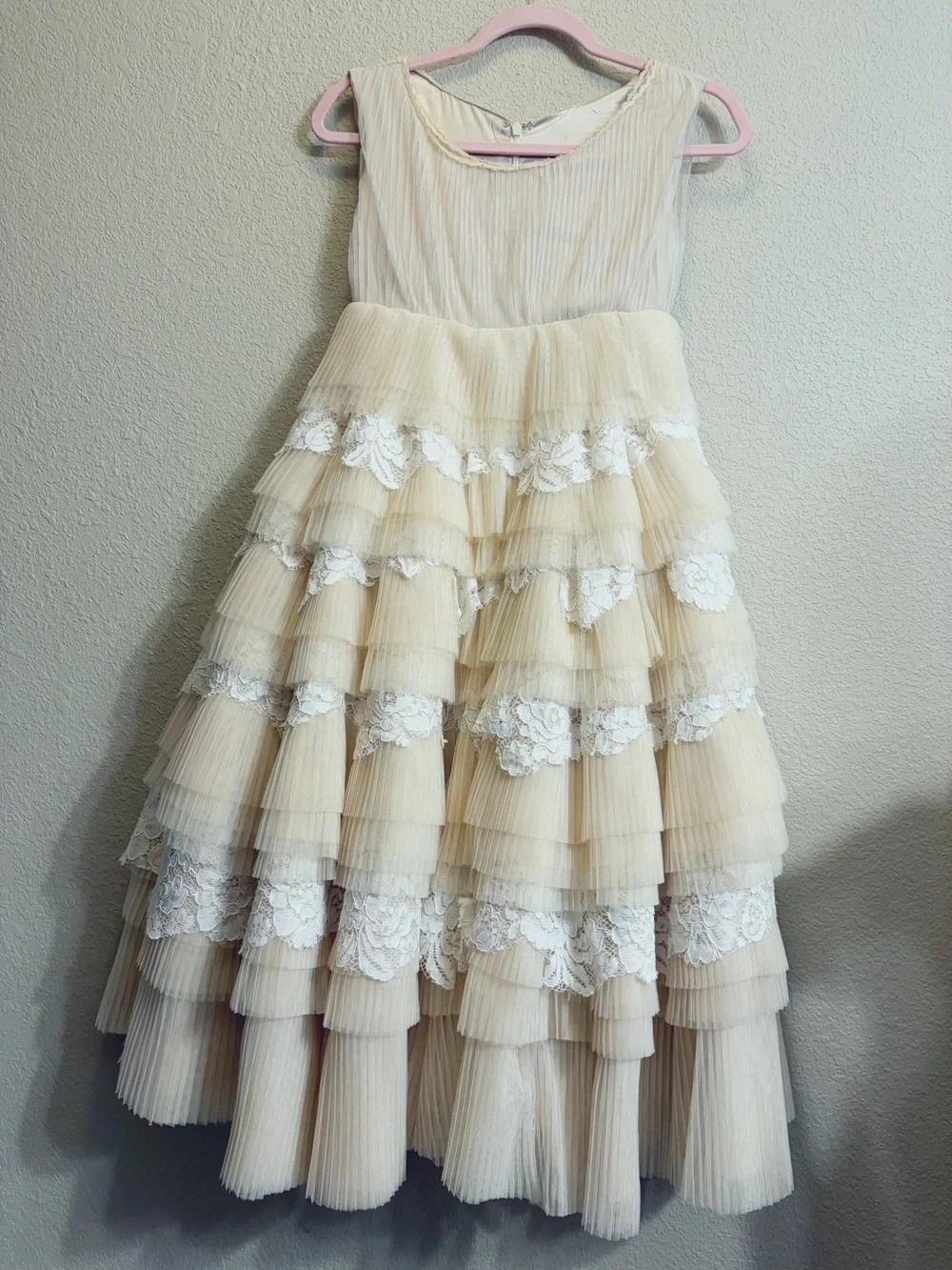 Spain Ivory Lace Tiered Tulle Dress Sz M 7/8